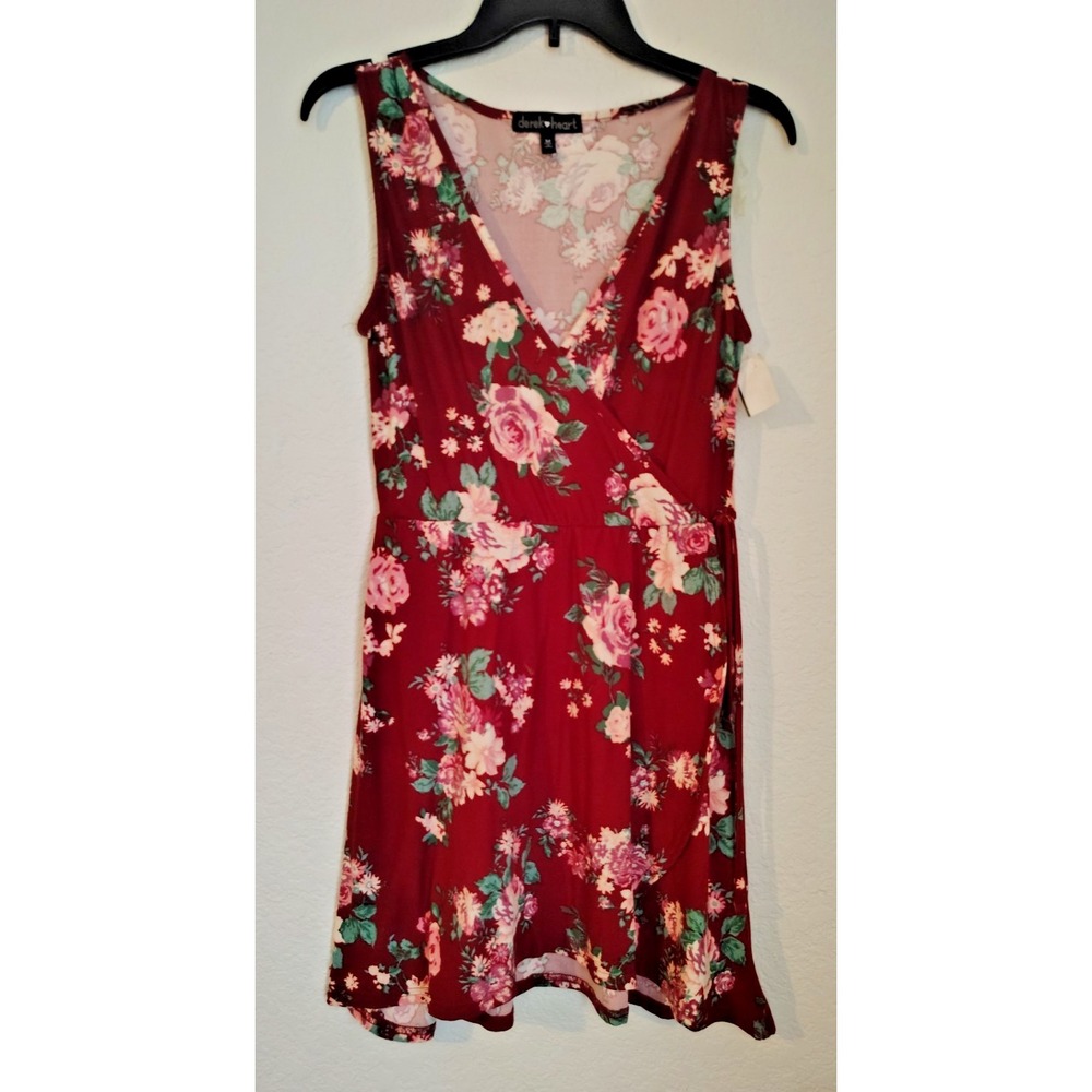 Derek Heart Dress - Size M - Red & Pink Floral V-Neck Wrap Sundress Medium NWT